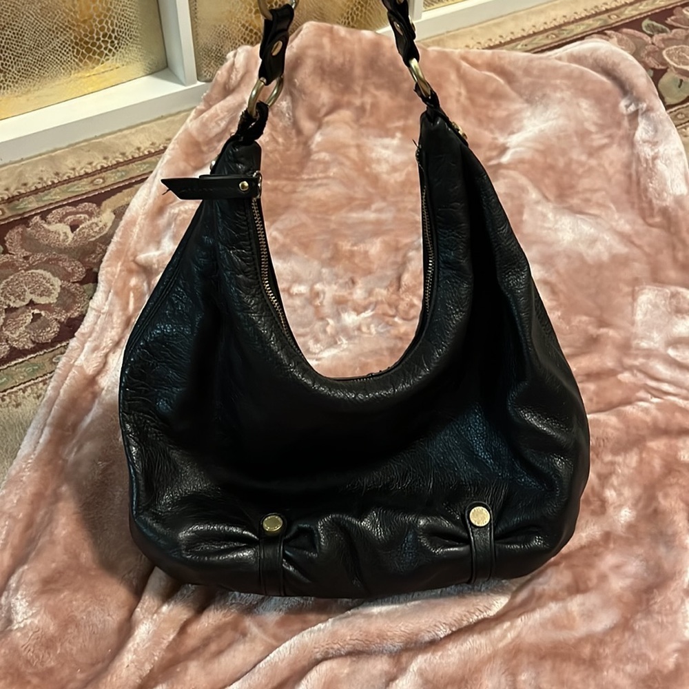 Tahari black leather shoulder bag - Picture 2 of 8